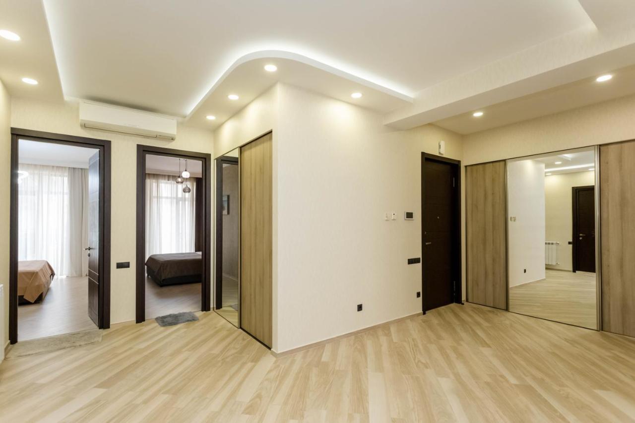 Rustaveli Residence III Тбилиси Екстериор снимка