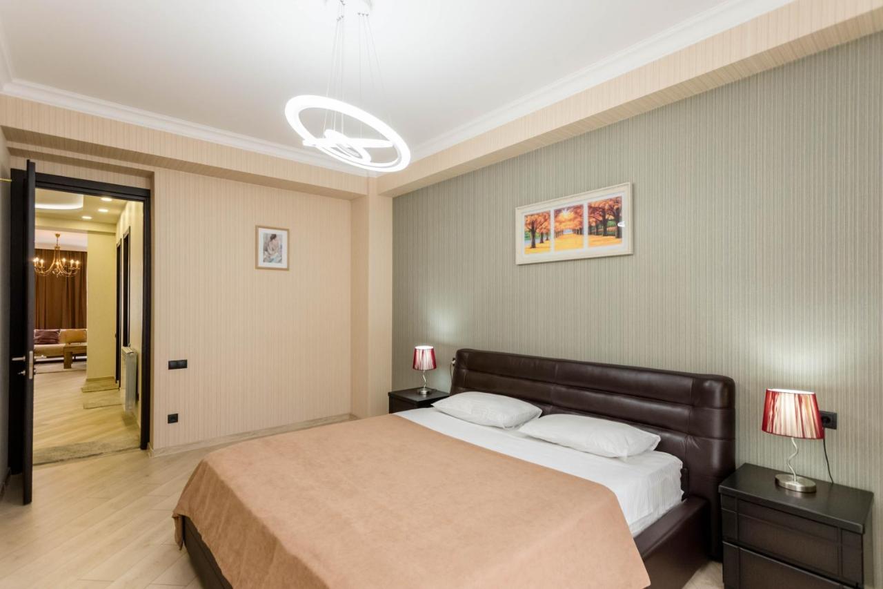 Rustaveli Residence III Тбилиси Екстериор снимка