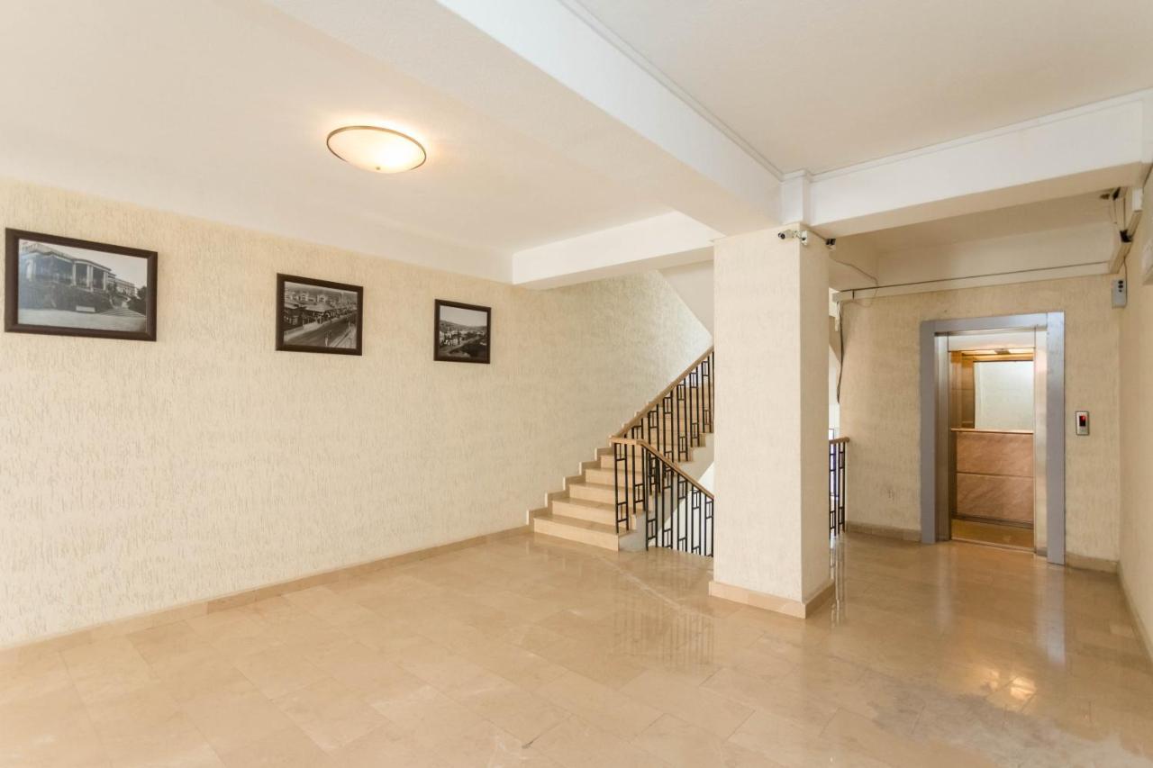 Rustaveli Residence III Тбилиси Екстериор снимка